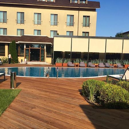 Hotel Perperikon Kŭrdzhali Exterior foto